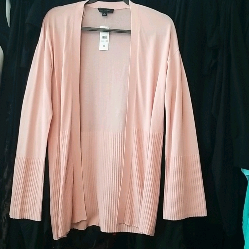 Pink Ann Taylor bell sleeve cardigan Nwt